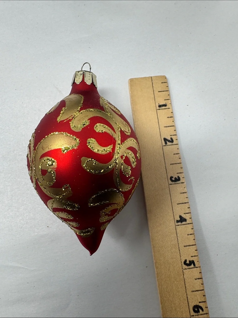 COMMODORE CHRISTMAS CLASSICS TEARDROP ORNAMENTES HAND DECORATED GLASS